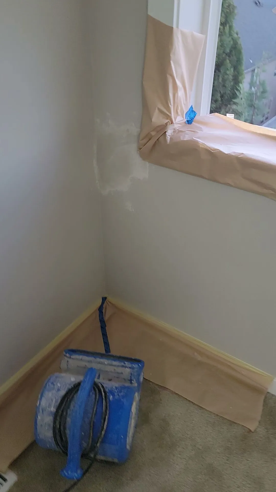 Repair: Fan drying the corner between coats