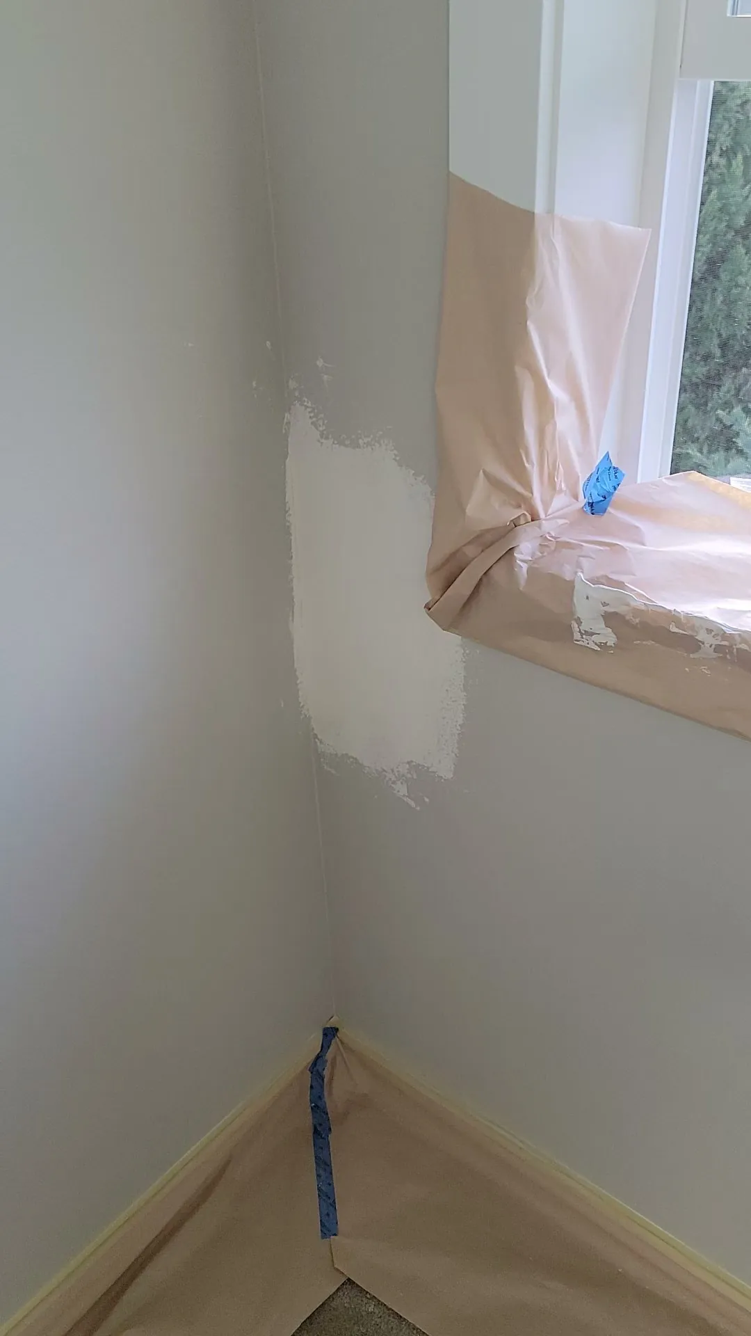 Repair: Finish coat on the corner wall